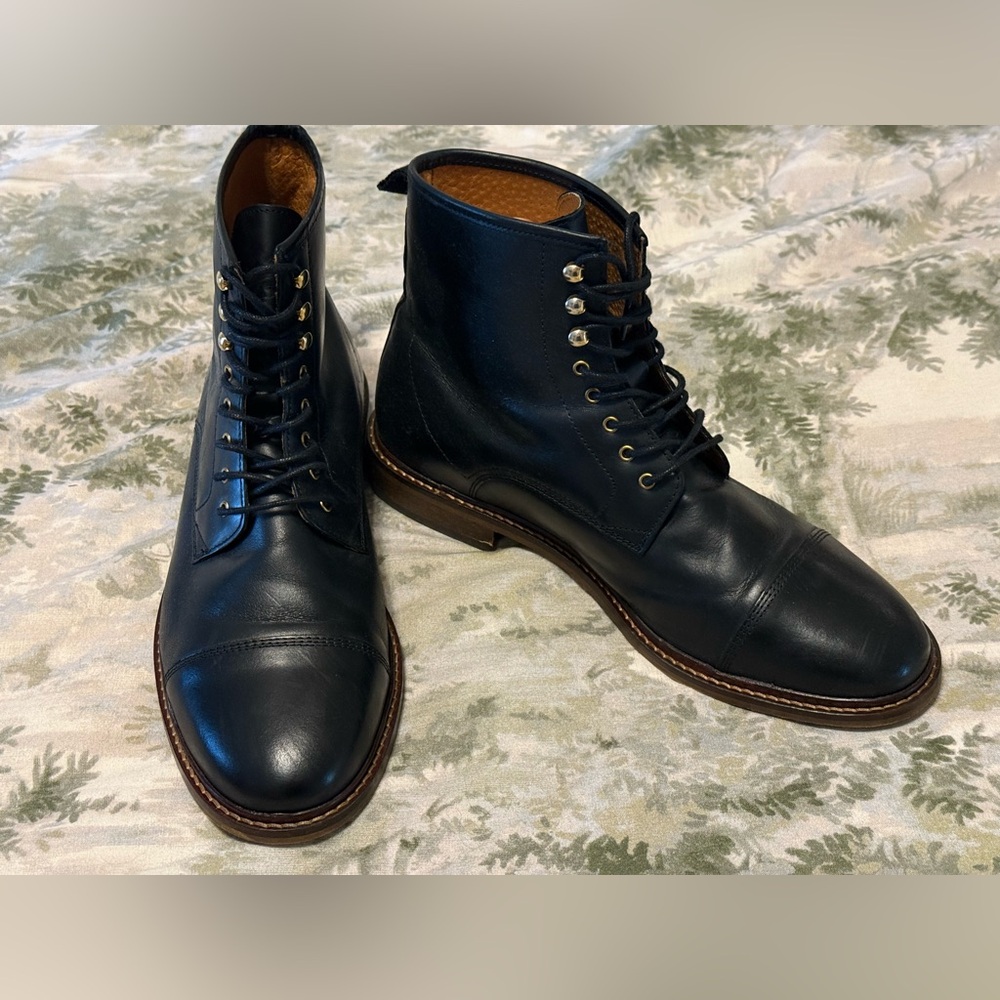Curtis. A modern lace-up boot handcrafted in Portugal from LWG certified leather